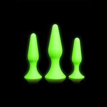 Load image into Gallery viewer, Shots Ouch Butt Plug Set - Glow in The Dark
