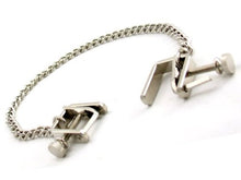 Load image into Gallery viewer, Heart 2 Heart Nipple Clamps Press with Chain, Chrome
